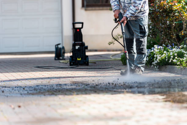 Best Garage Pressure Washing  in Ames, IA